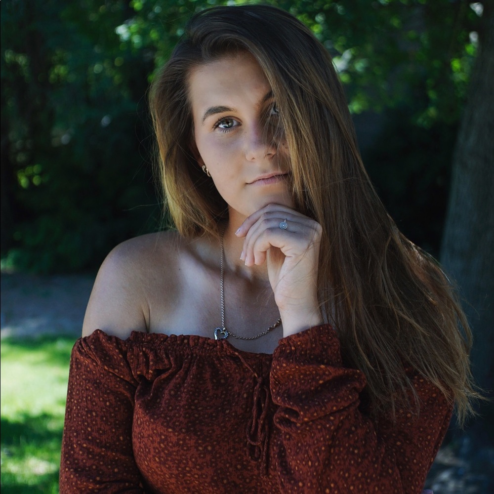 Meet your Posher, Karina